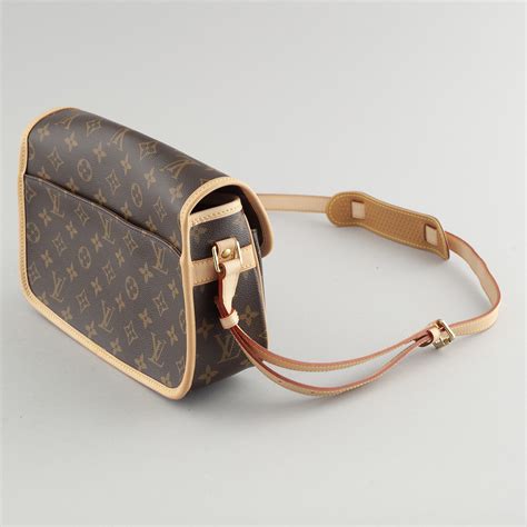 louis v crossbody bag.